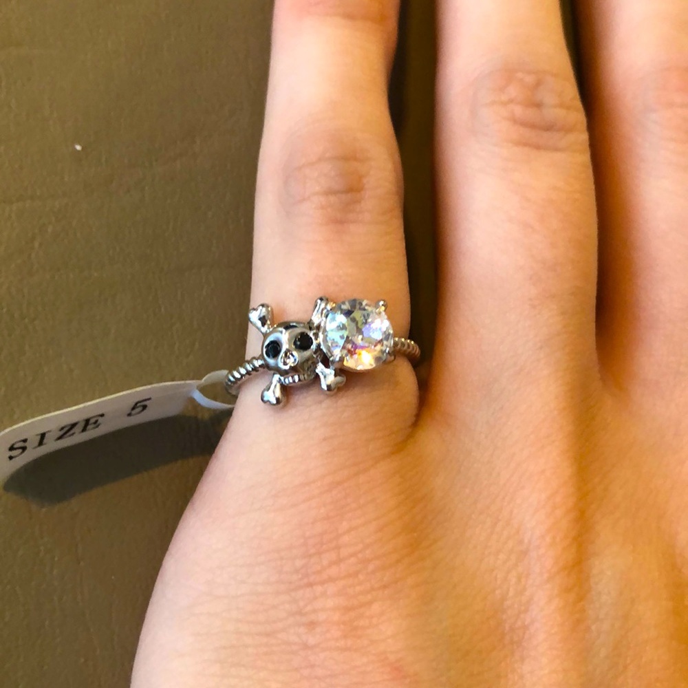 Charmed Aroma | Skull Ring